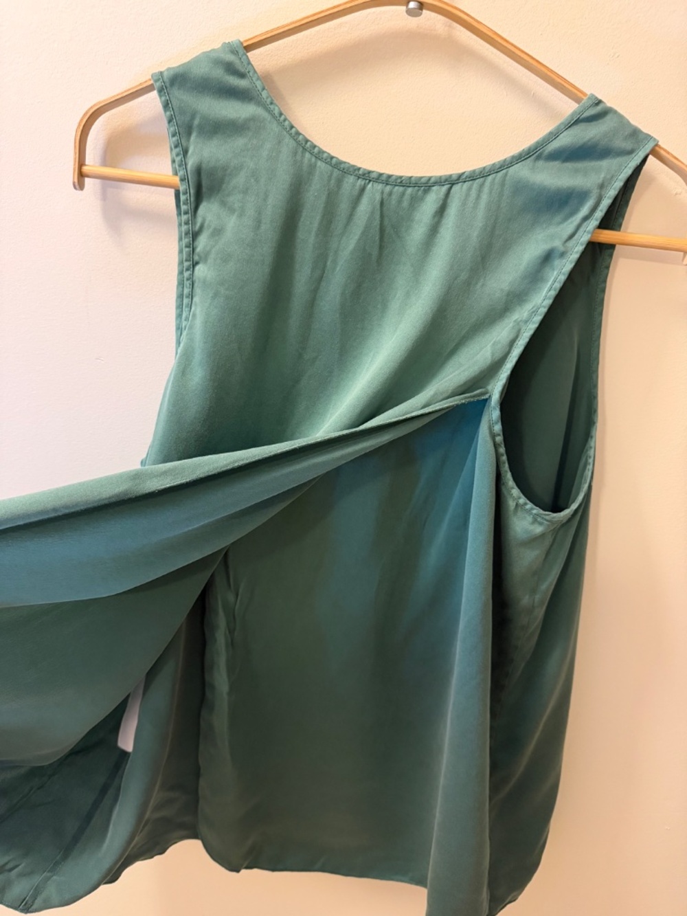 Lunya Washable Silk Loungewear Pajamas Sage Humble Green 100% Mulberry Silk - Picture 3 of 7